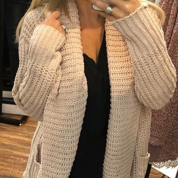 POL Chenille Oversized Pocket Boyfriend Cardigan - Picture 8 of 8